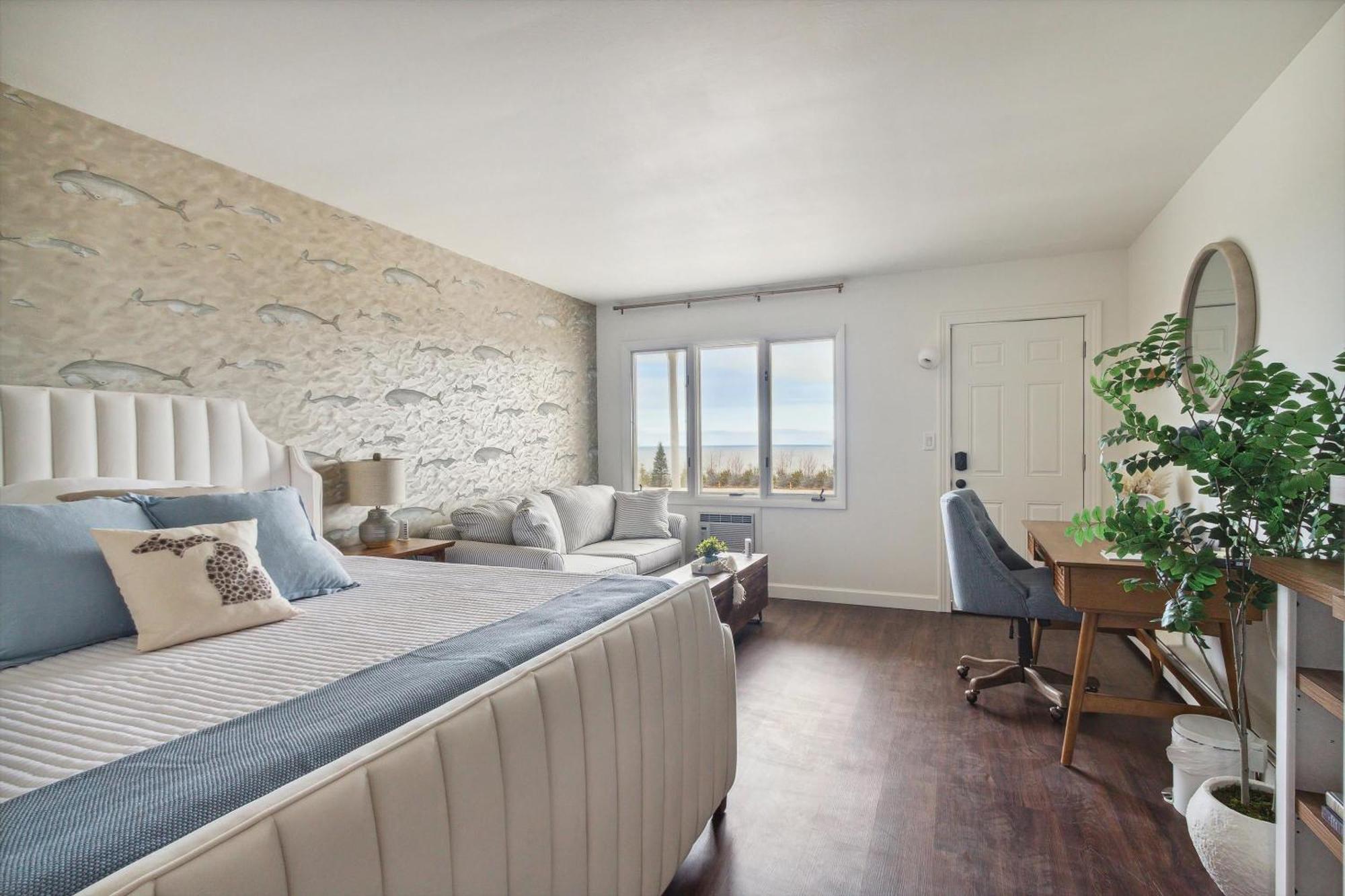 Villa Self Check-In Lake Views Workspace 2 Queen Beds Petoskey Exterior foto